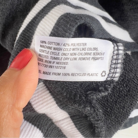 Mossimo crop sweater size large - Picture 5 of 7